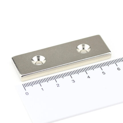Μαγνήτης Παραλληλεπίπεδος 60x20x4x4.5mm 2 Οπές Φρεζάτες Βορράς Νεοδυμίου Δύναμη Έλξης 13kg